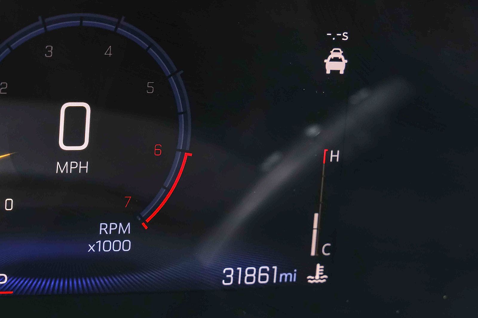 Used 2024 Chevrolet Trax RS w/ Driver Confidence Package FWD image 8