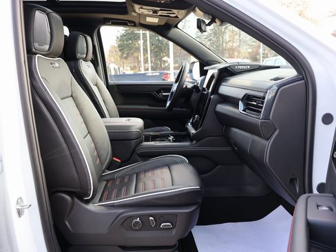 New 2025 GMC Yukon AT4 Ultimate image 45