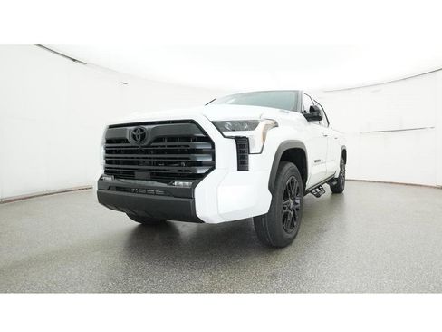 New 2025 Toyota Tundra Limited image 32