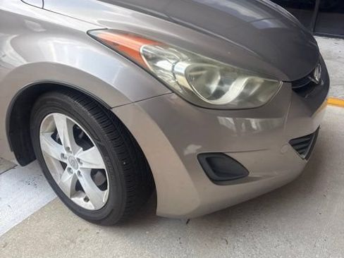 Used 2011 Hyundai Elantra GLS w/ Preferred Equipment Pkg 3 FWD image 2