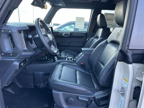 New 2025 Ford Bronco Badlands AWD/4WD image 7