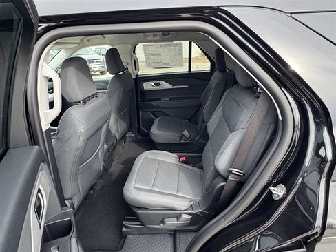 New 2026 Ford Explorer Active AWD/4WD image 17