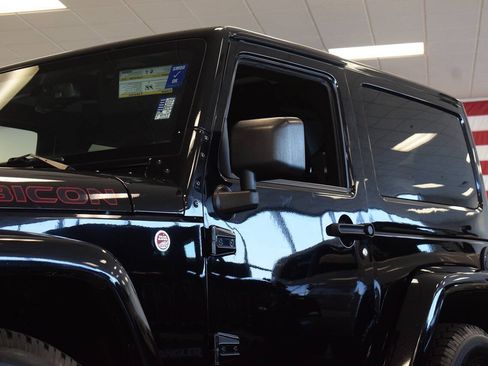 Used 2017 Jeep Wrangler Rubicon AWD/4WD image 43