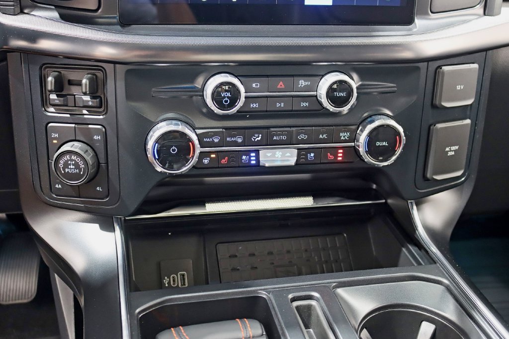 Used 2025 Ford F150 Raptor AWD/4WD image 26