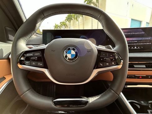 Used 2025 BMW 330i xDrive Sedan w/ Convenience Package AWD/4WD image 20