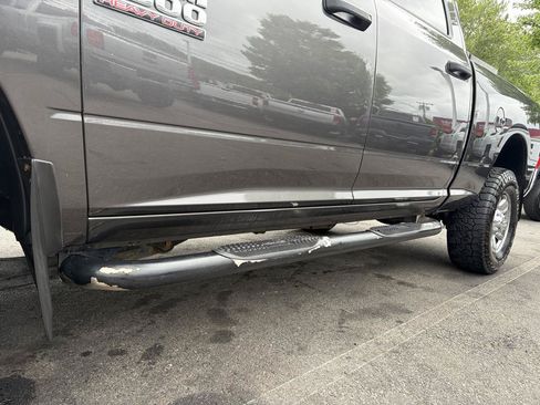 Used 2018 RAM 2500 Tradesman w/ Chrome Appearance Group AWD/4WD image 12