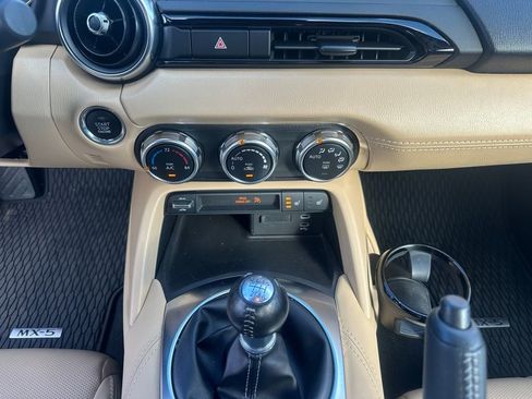 Used 2024 MAZDA MX-5 Miata RF Grand Touring w/ Weather Package image 15