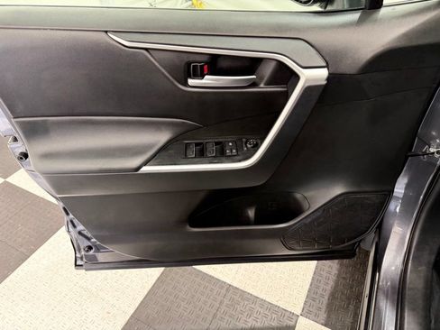 Used 2025 Toyota RAV4 XLE FWD image 13