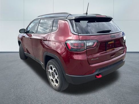 Used 2022 Jeep Compass Trailhawk w/ Trailhawk Elite Group AWD/4WD image 2