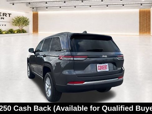 New 2025 Jeep Grand Cherokee Laredo X w/ Luxury Tech Group I RWD image 11