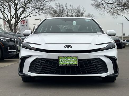 Used 2026 Toyota Camry SE w/ Convenience Package image 7