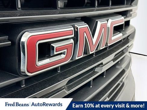 New 2026 GMC Sierra 1500 Elevation image 19