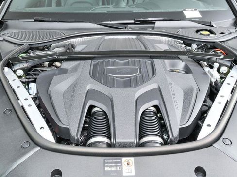 New 2026 Porsche Panamera image 36
