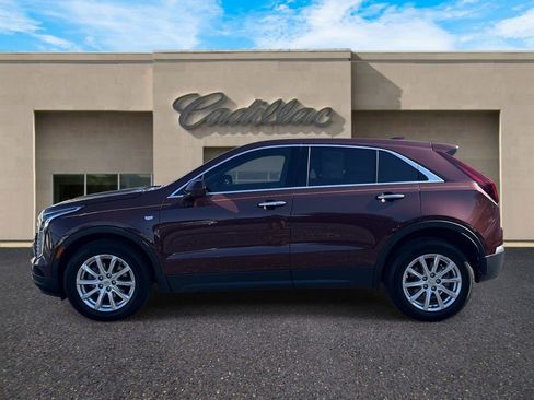 Certified 2023 Cadillac XT4 Luxury w/ Cold Weather Package FWD image 8