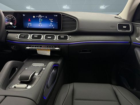 New 2026 Mercedes-Benz GLS 450 4MATIC image 27