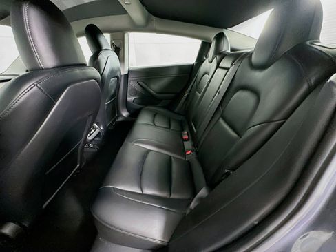 Used 2023 Tesla Model 3 Standard Range image 27
