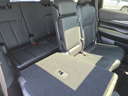 Used 2023 INFINITI QX60 Luxe AWD/4WD image 19