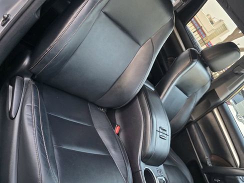 Used 2014 Toyota Highlander XLE AWD/4WD image 21