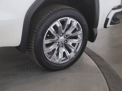 Used 2024 GMC Sierra 1500 Denali w/ Denali Reserve Package AWD/4WD image 14