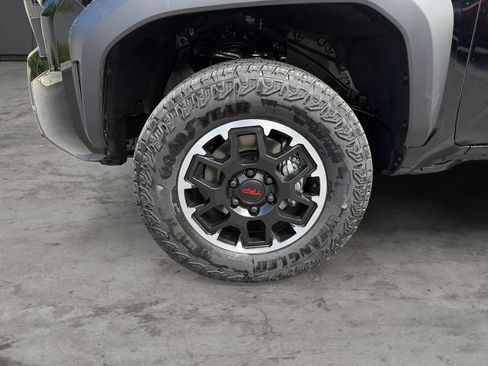 New 2026 Toyota Tacoma TRD Off-Road w/ TRD Off Road Premium Package AWD/4WD image 10