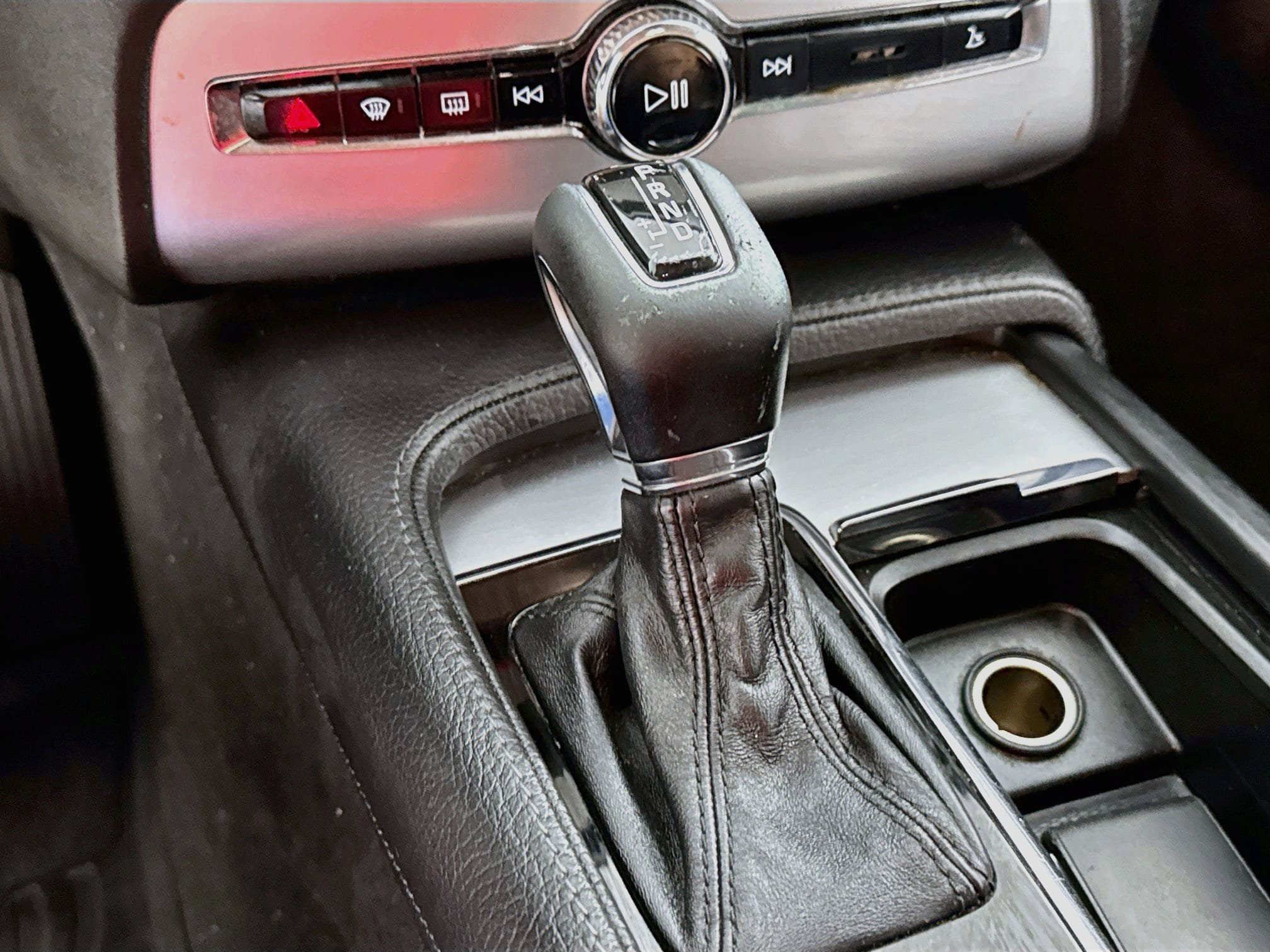 Used 2018 Volvo XC90 T5 Momentum w/ Convenience Package AWD/4WD image 20