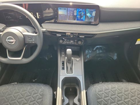 New 2026 Nissan Kicks SV image 15