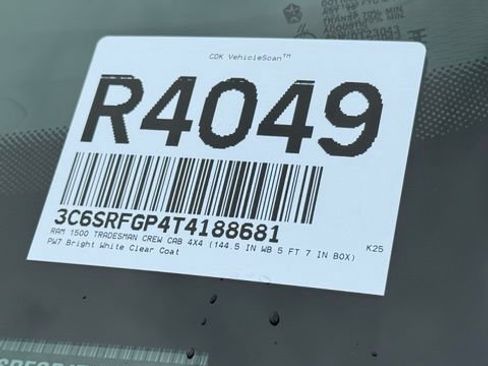 New 2026 RAM 1500 Express AWD/4WD image 33