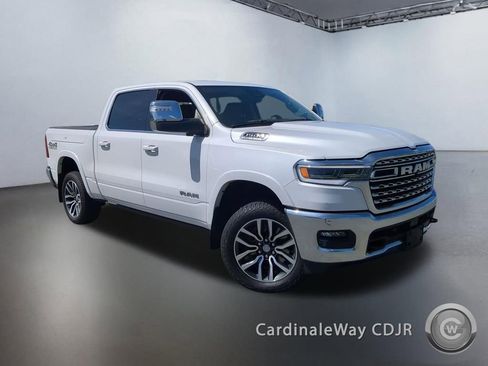 Used 2025 RAM 1500 Limited w/ Off Road Group AWD/4WD image 1