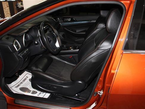 Used 2021 Nissan Maxima SR w/ Sport Mat Group FWD image 29