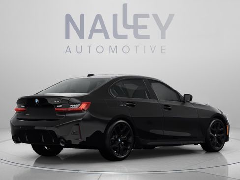 Used 2025 BMW 330i Sedan w/ M Sport Package RWD image 6
