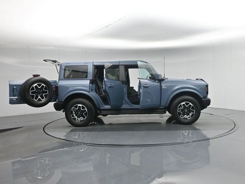 Certified 2025 Ford Bronco Outer Banks image 5