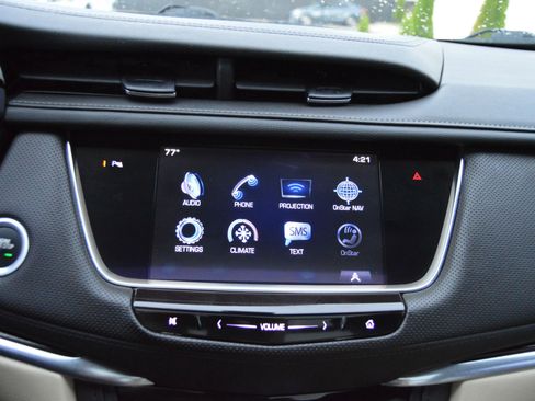 Used 2017 Cadillac XT5 Luxury w/ LPO, Wheel Lock Package image 13