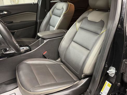 Used 2024 Chevrolet Trax ACTIV w/ Driver Confidence Package image 11