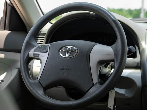 Used 2011 Toyota Camry FWD image 20