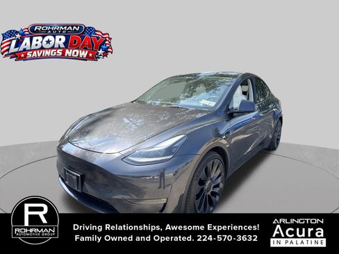 Used 2024 Tesla Model Y Performance AWD/4WD image 1