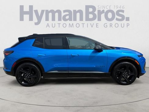 Used 2025 Chevrolet Equinox EV RS AWD/4WD image 2