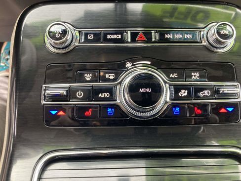 Certified 2022 Lincoln Nautilus Reserve image 27