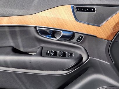 New 2025 Volvo XC90 B5 Plus w/ Protection Package Premier