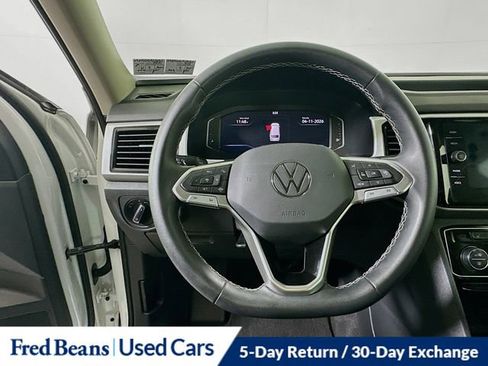 Used 2023 Volkswagen Atlas SE w/ Black Wheel Package image 12