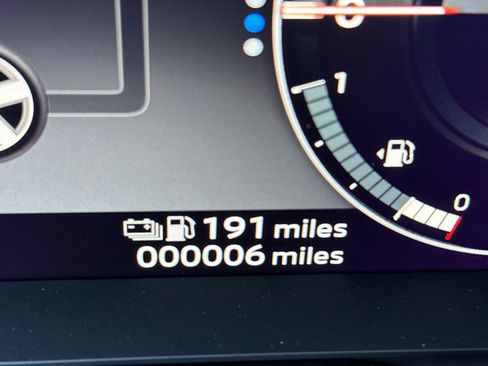 New 2025 Mitsubishi Outlander SEL image 24