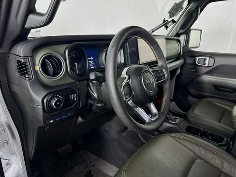 Used 2024 Jeep Wrangler High Altitude AWD/4WD image 13