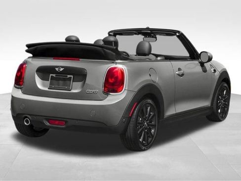 Used 2018 MINI Cooper Convertible image 2