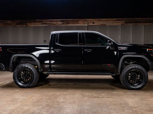 Used 2023 GMC Sierra 1500 AT4X w/ AT4X AEV Edition image 11