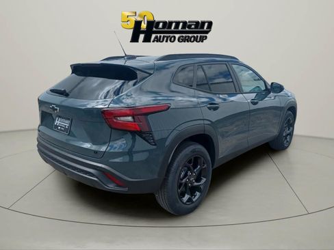 New 2026 Chevrolet Trax LT w/ Driver Confidence Package FWD image 5