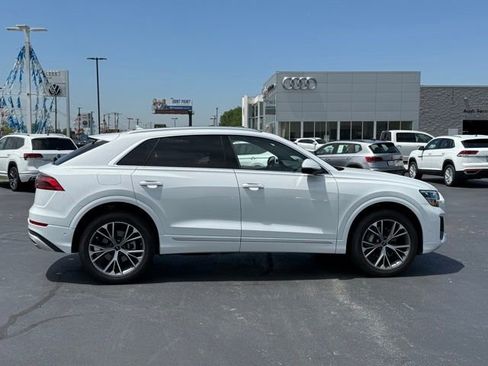 Used 2025 Audi Q8 Premium Plus AWD/4WD image 8