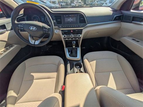 Used 2020 Hyundai Elantra Value Edition image 12