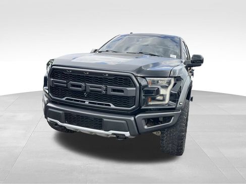 Used 2018 Ford F150 Raptor w/ Equipment Group 802A Luxury AWD/4WD image 9