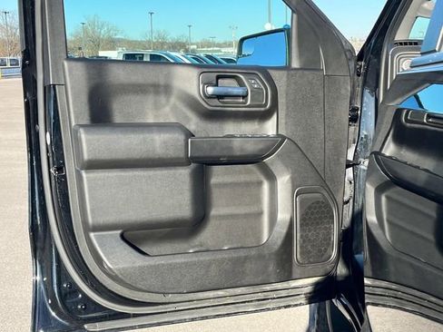 Used 2023 GMC Sierra 1500 Pro w/ Graphite Edition image 26