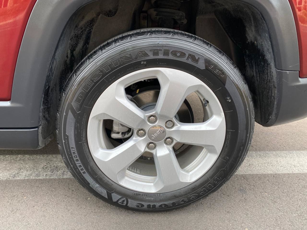 Used 2021 Jeep Compass Latitude FWD image 24