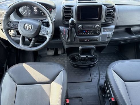 Used 2025 RAM ProMaster 3500 w/ Convenience Group FWD image 2
